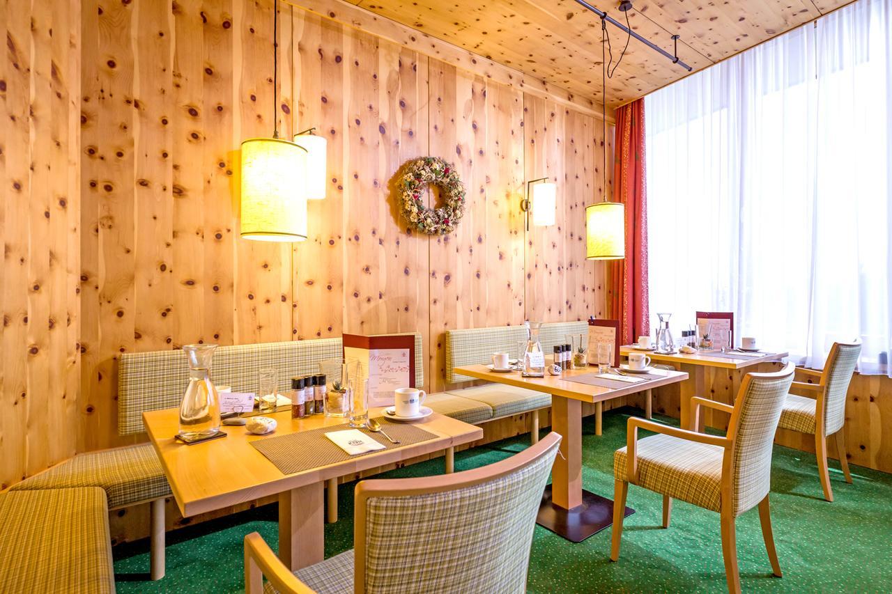 Vivea Gesundheitshotel Bad Goisern 바드고이세른 외부 사진